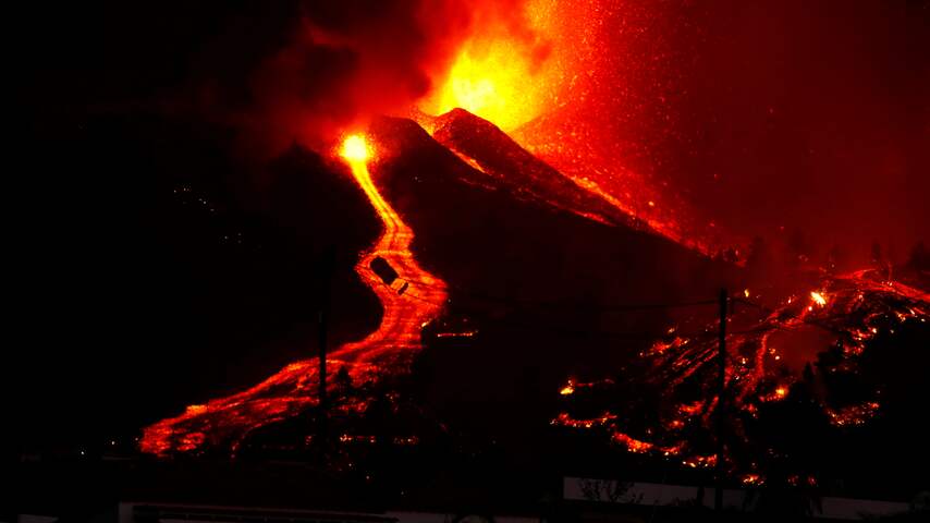 Lava vulkaanuitbarsting La Palma bereikt wijken, twintig woningen verwoest