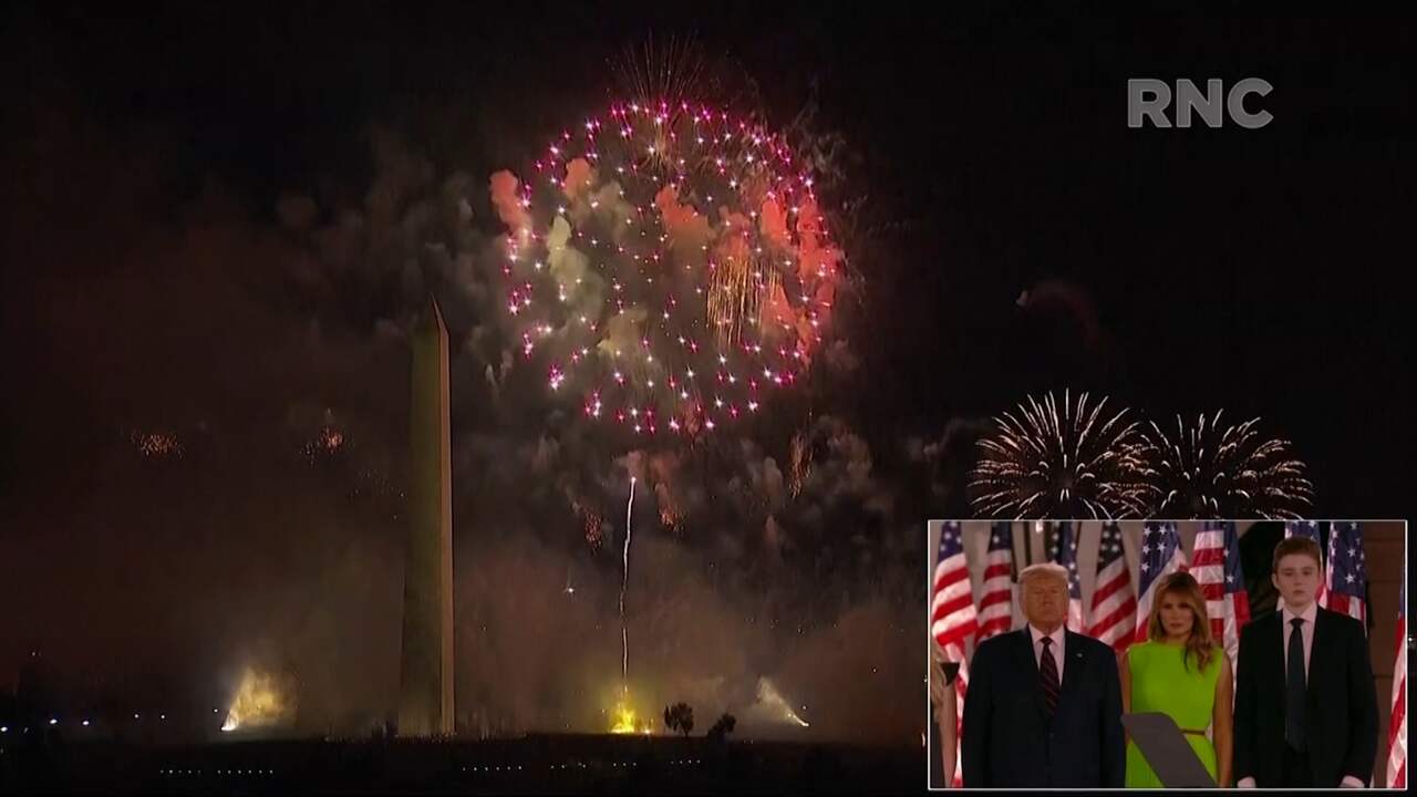 Beeld uit video: Lied 'Hallelujah' begeleidt vuurwerk na toespraak Trump
