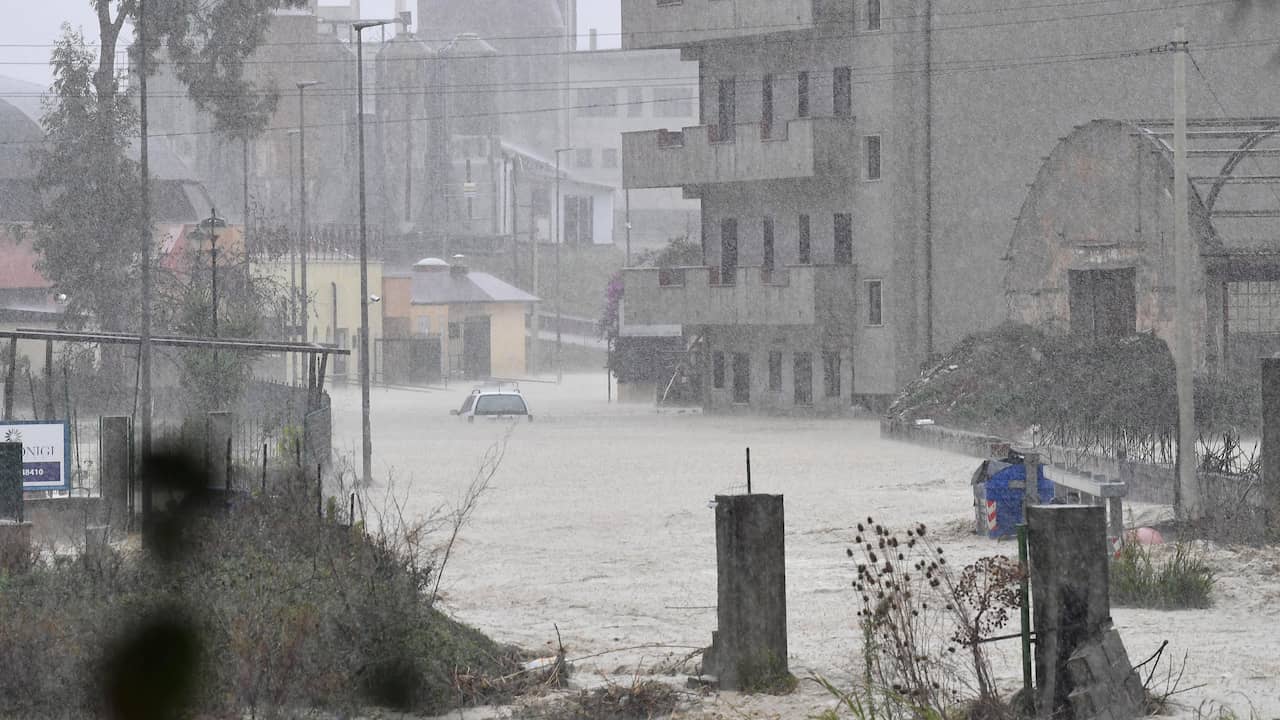 Hundreds of rescues in southern Italy due to severe weather |  NOW