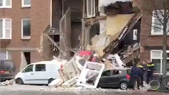 Beeld uit video: Ravage in Den Haag na vermoedelijke gasexplosie