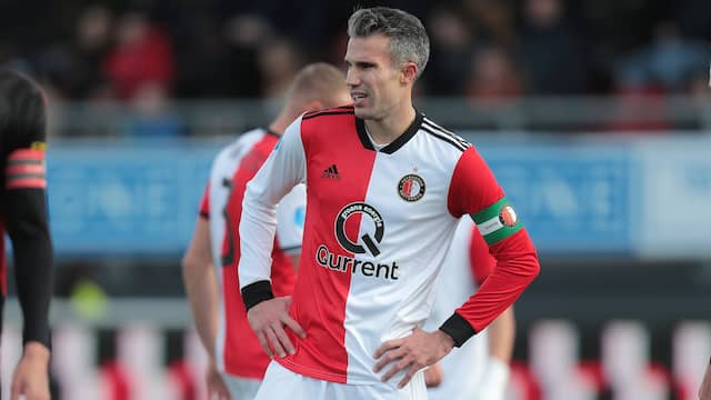 Feyenoord zonder Van Persie, PSV met vertrouwde opstelling ...