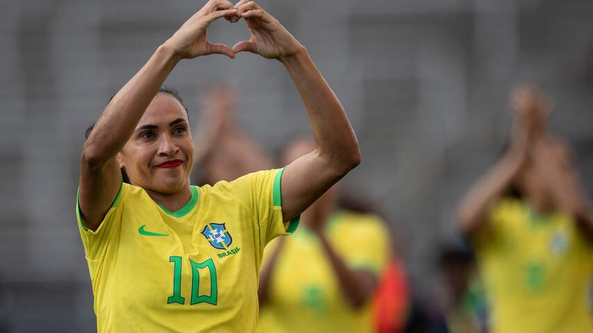 Braziliaanse voetballegende Marta (38) kondigt haar afscheid als international aan