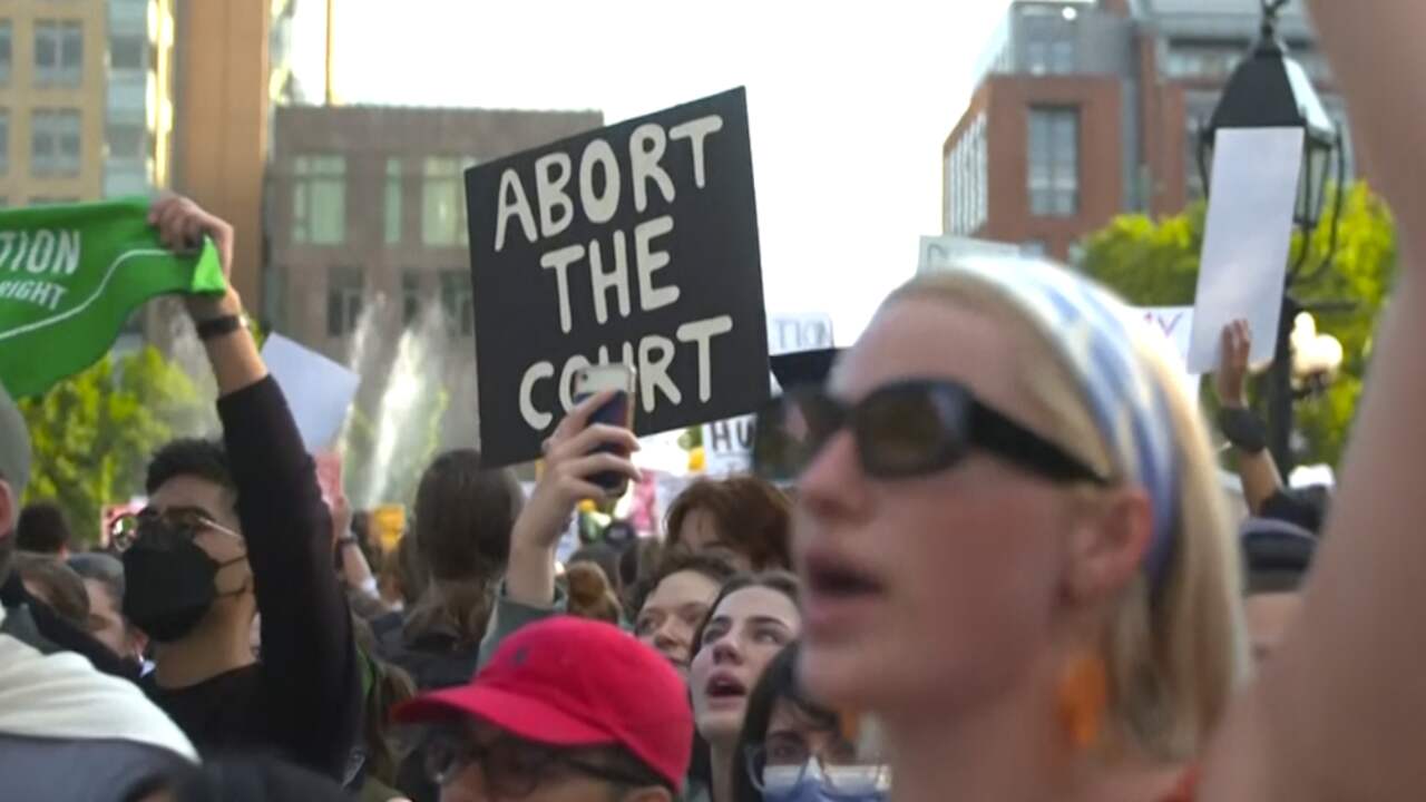 Beeld uit video: Amerikanen in grote steden protesteren massaal tegen abortusverbod