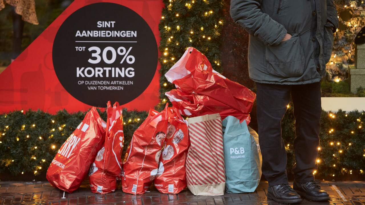 NU+ Hoe help je iemand die te veel uitgeeft? 'Spreek een feestdagenbudget af'