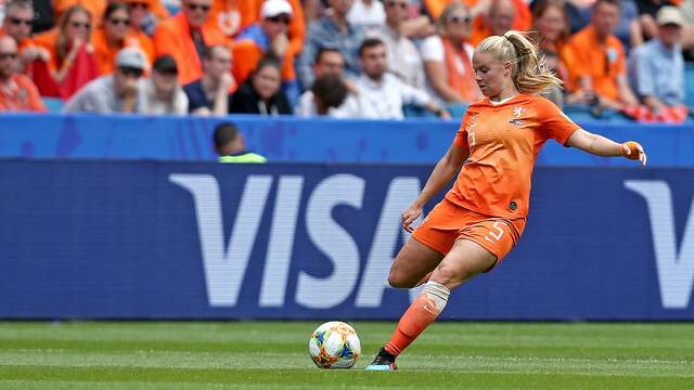 Linksback Kika van Es ontbreekt wegens een knieblessure. (Foto: Pro Shots)