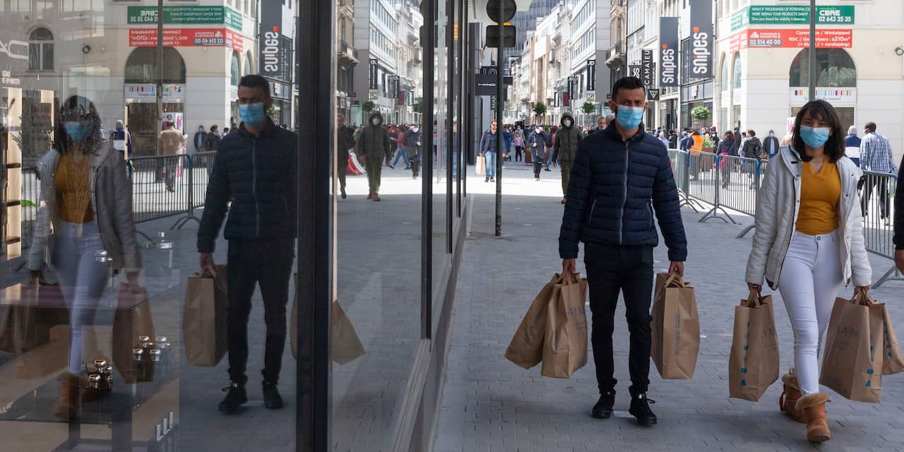 België treft extra coronamaatregelen en verplicht mondkapjes in winkelstraten