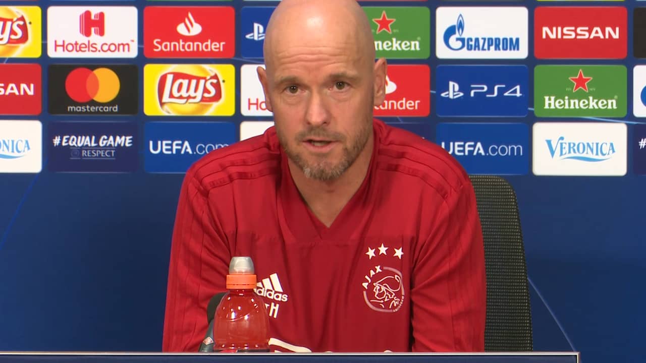 Beeld uit video: Ajax-trainer Ten Hag: 'Duel met Benfica is sleutelwedstrijd'