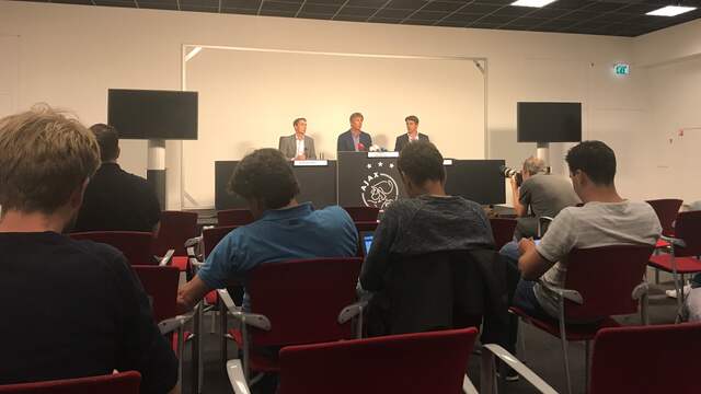 Ajax geeft persconferentie over situatie Nouri (gesloten)