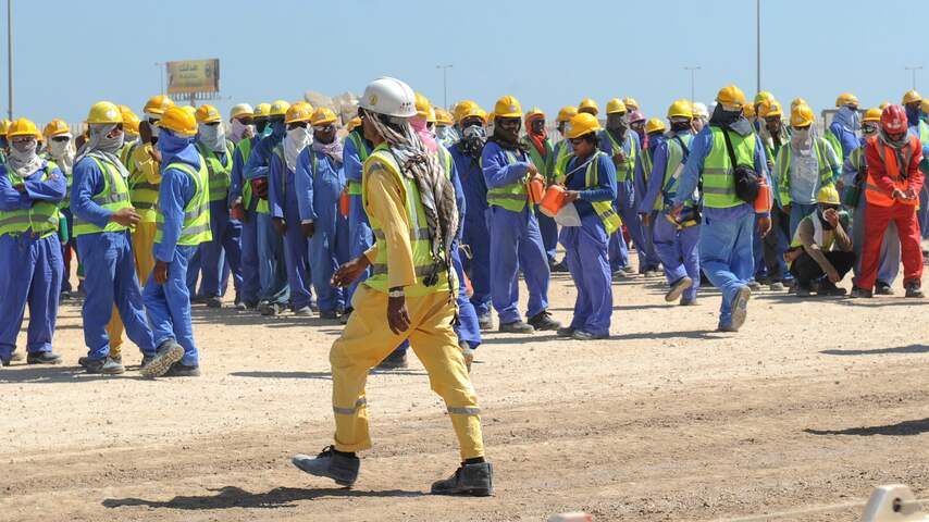 Mogelijk ruim 6.500 arbeidsmigranten overleden bij werkzaamheden WK Qatar