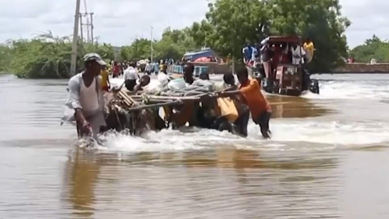 Beeld uit video: Bijna miljoen mensen getroffen door overstromingen in Somalië