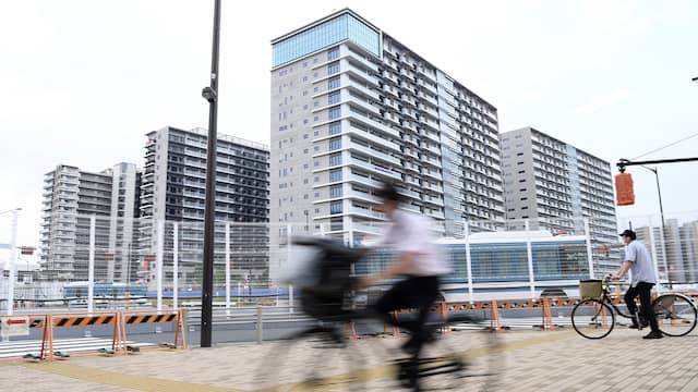 In het olympisch dorp in Tokio, waar de atleten tijdens de Spelen verblijven, zijn al drie coronabesmettingen gemeld.
