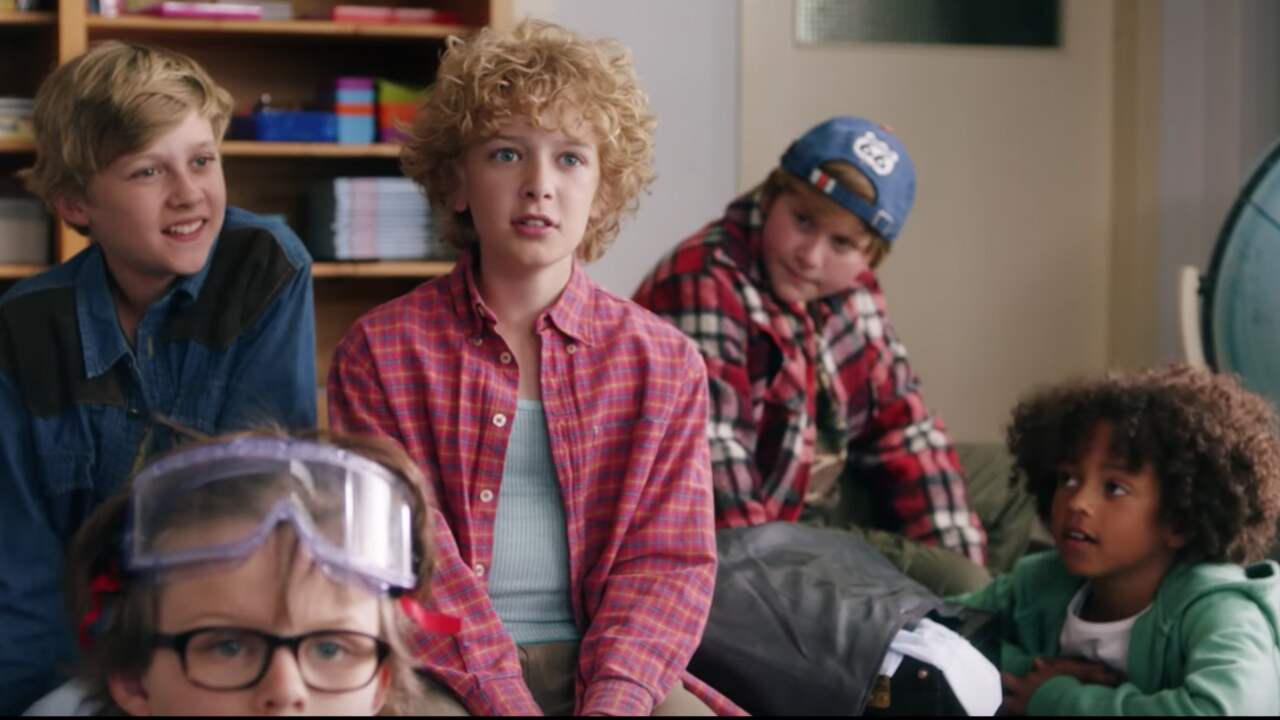 Trailer: Mees Kees langs de lijn