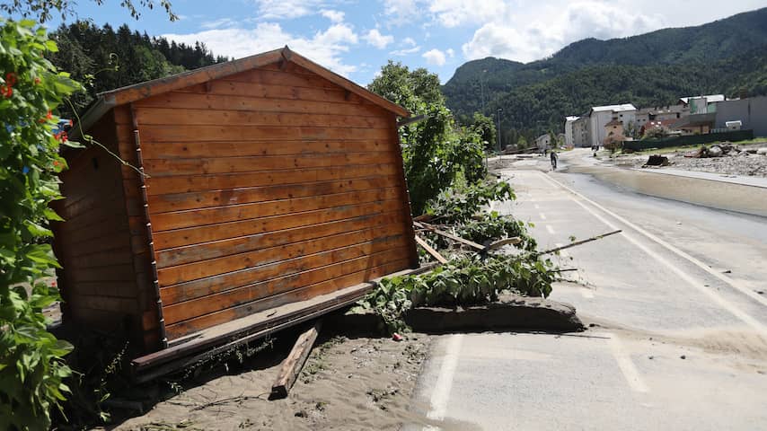 Drie Dagen Na Verwoestende Natuurramp Krabbelt Slovenië Op | Buitenland ...