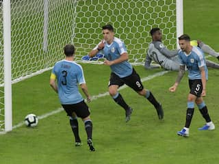 Uruguay mede dankzij Suárez en Lodeiro langs Ecuador in Copa América