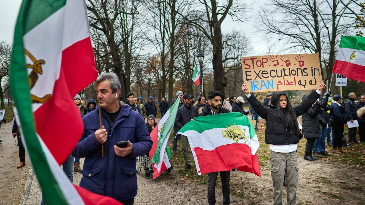 Iran justices protesters: ambassador summoned and demonstration in The Hague |  Abroad