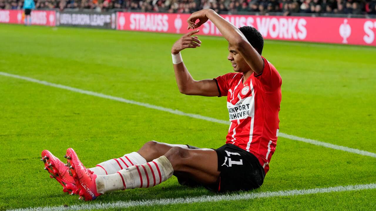 Cody Gakpo moet het duel met Ajax misschien ook missen.