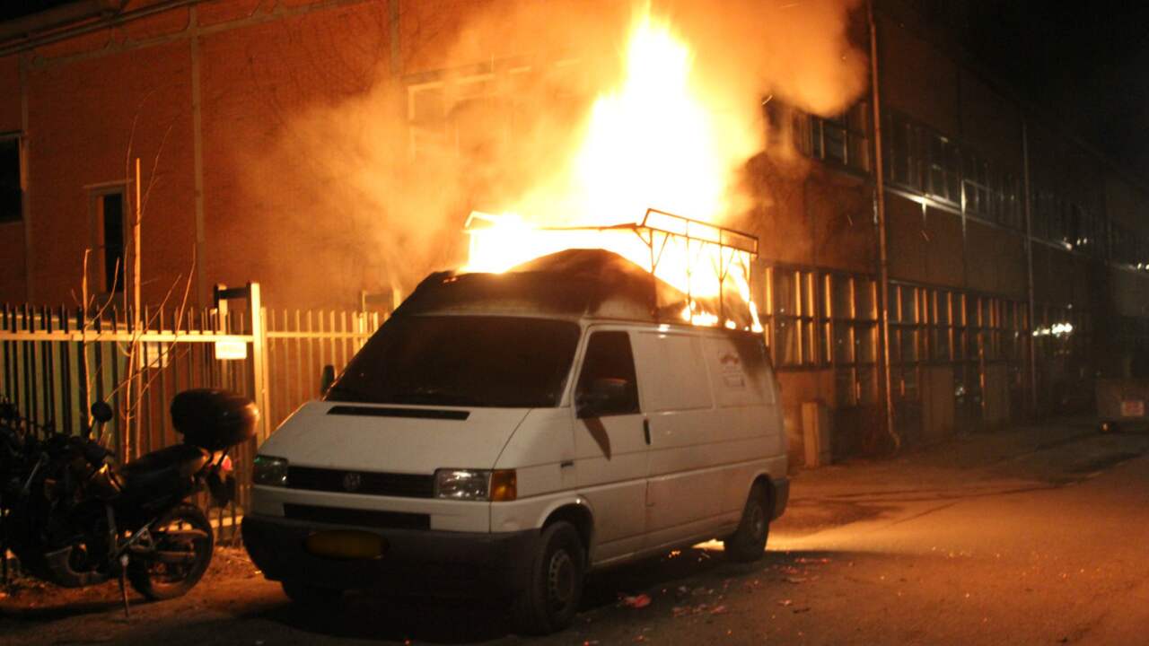 Brand busje Amsterdam Noord