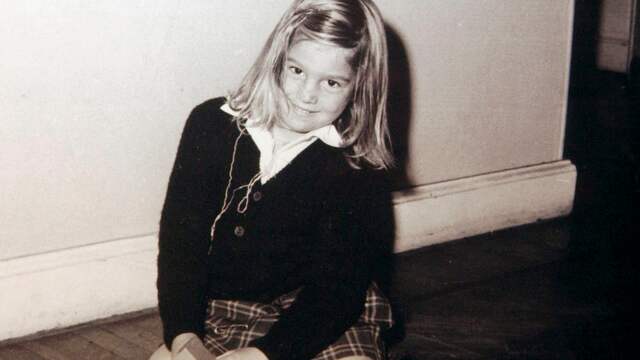 Máxima als jong meisje. Waar leeftijdsgenoten gekluisterd voor de buis zaten, was dat voor de toekomstig koningin anders: televisiekijken was in huize Zorreguieta verboden. Het zou slecht zijn voor hun ogen.