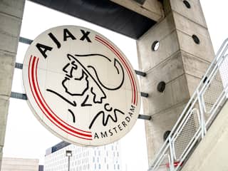 Volledige bestuursraad Ajax stapt op vanwege gebrek aan vertrouwen