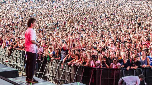 Nothing But Thieves zanger luistert eindelijk naar zichzelf