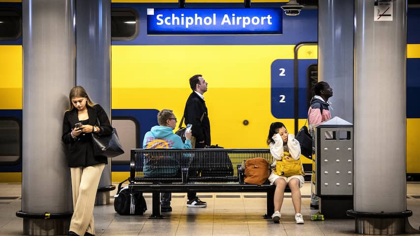 Wisselstoring bij Schiphol opgelost, treinverkeer wordt weer opgestart