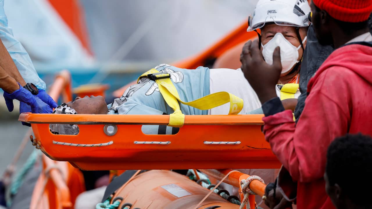 Decine di passeggeri in barca sono annegati in un naufragio al largo di Gran Canaria |  al di fuori