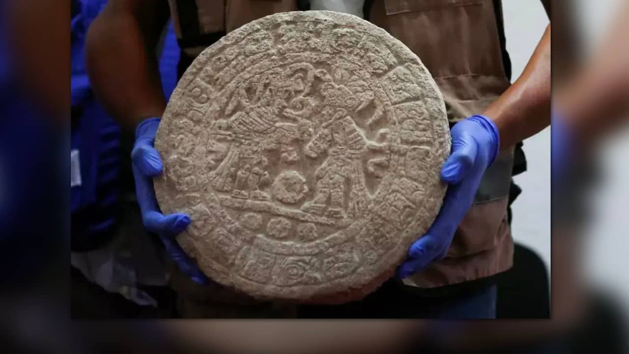 Des archéologues découvrent un « tableau d’affichage » en pierre vieux de 1200 ans pour un jeu de balle maya |  Science