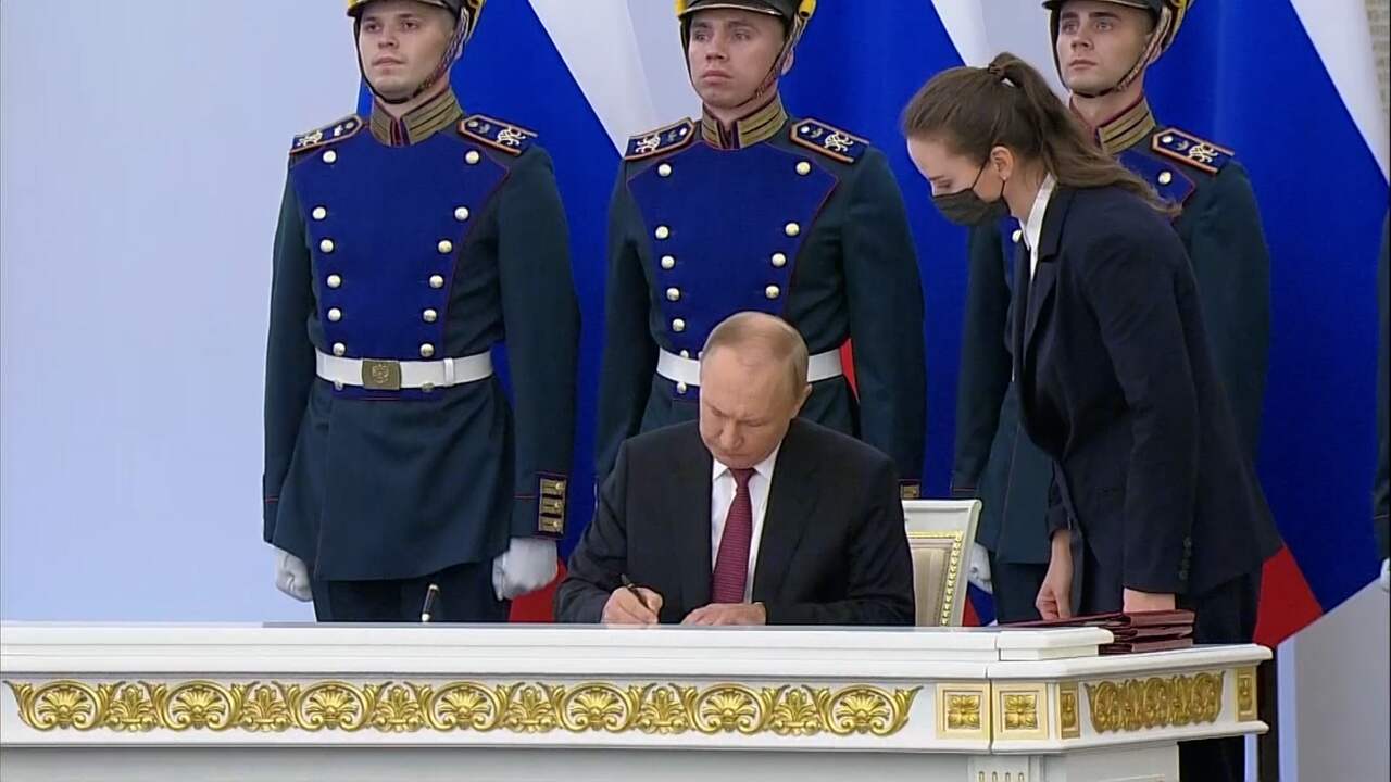 Beeld uit video: Poetin claimt delen Oekraïne in annexatiespeech