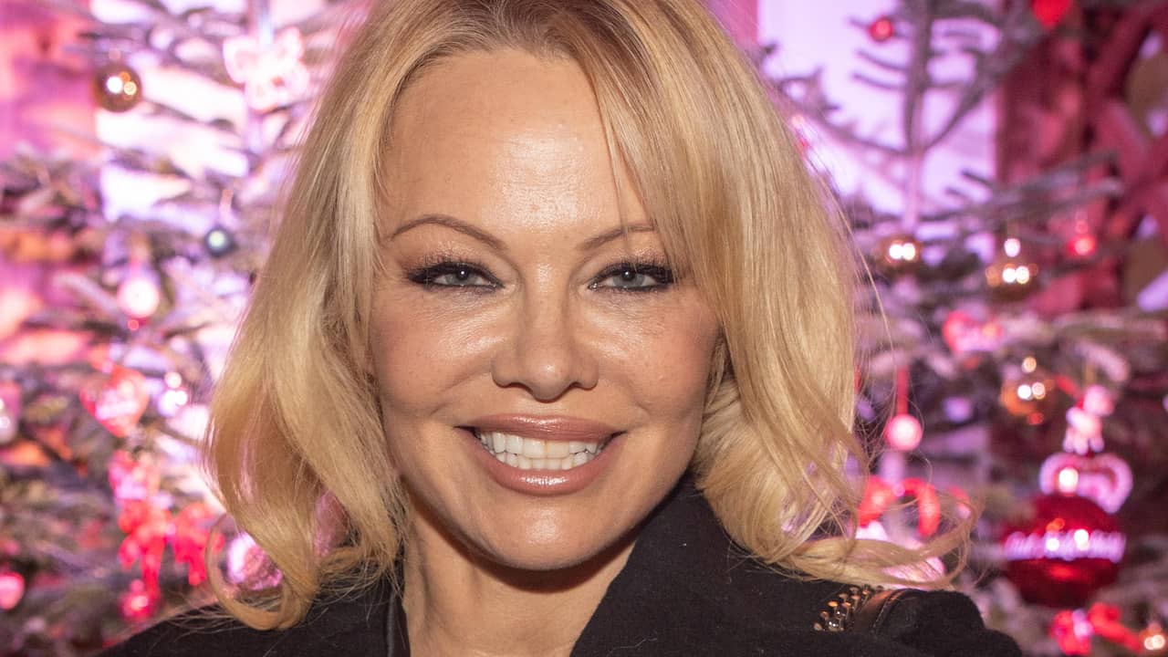 Pamela Anderson neemt afscheid van sociale media | Achterklap | NU.nl