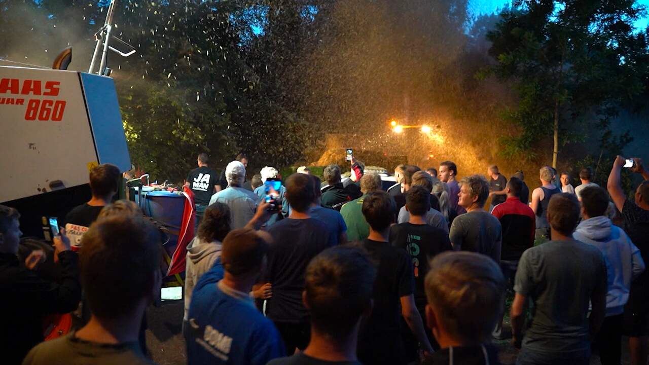 Beeld uit video: Boeren breken door politieblokkade bij huis stikstofminister