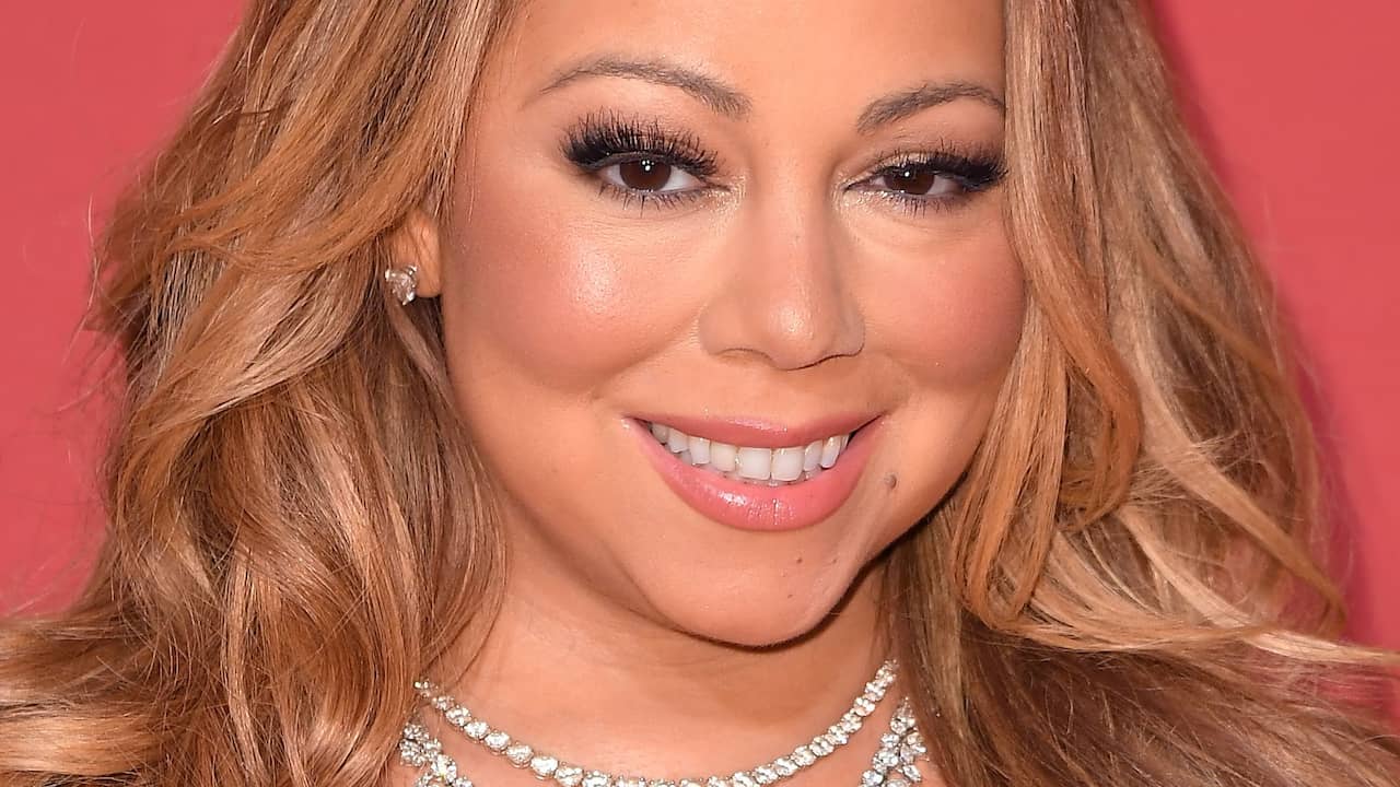 Mariah Carey Is Suing Former Personal Assistant For Blackmail Teller Report 