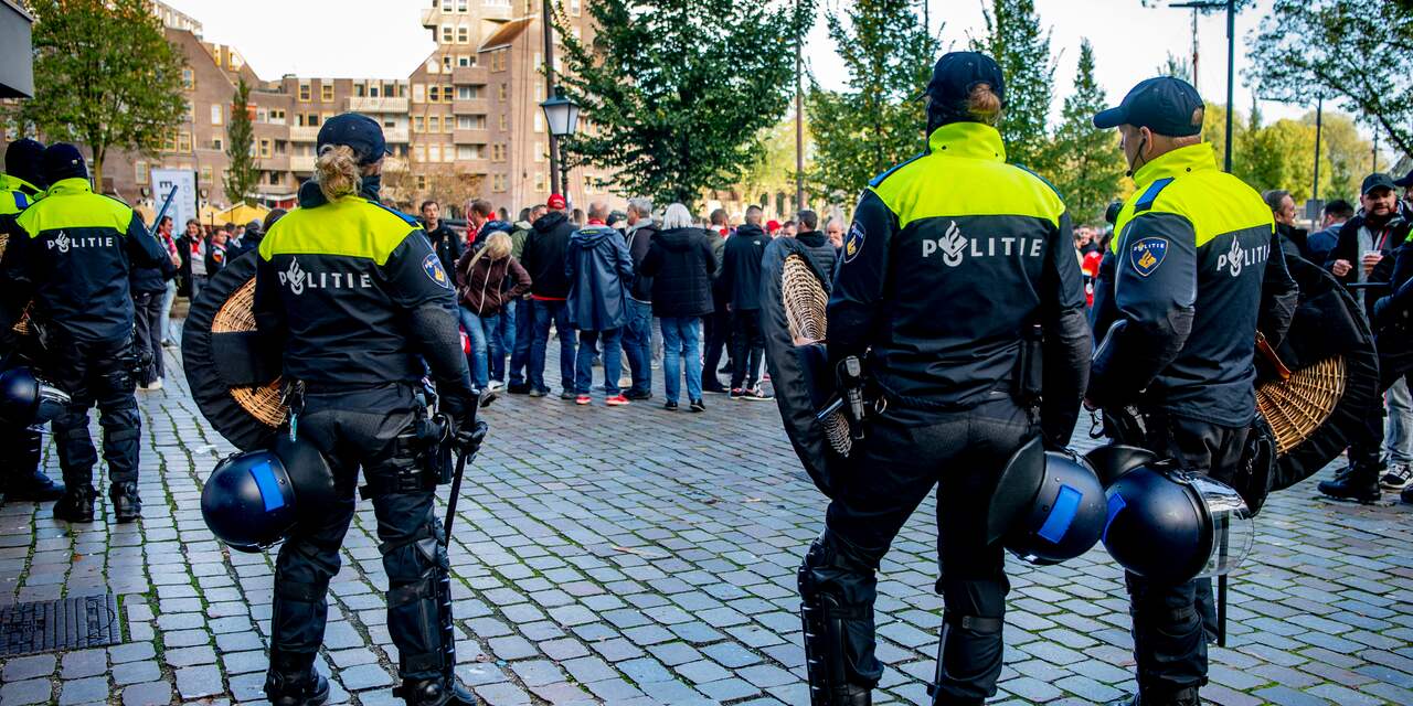 Politie houdt 75 voetbalsupporters aan rond wedstrijd Feyenoord-Union Berlin
