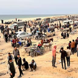 Ruim 100 Gazanen komen om door gedrang bij hulp en Israëlische beschietingen