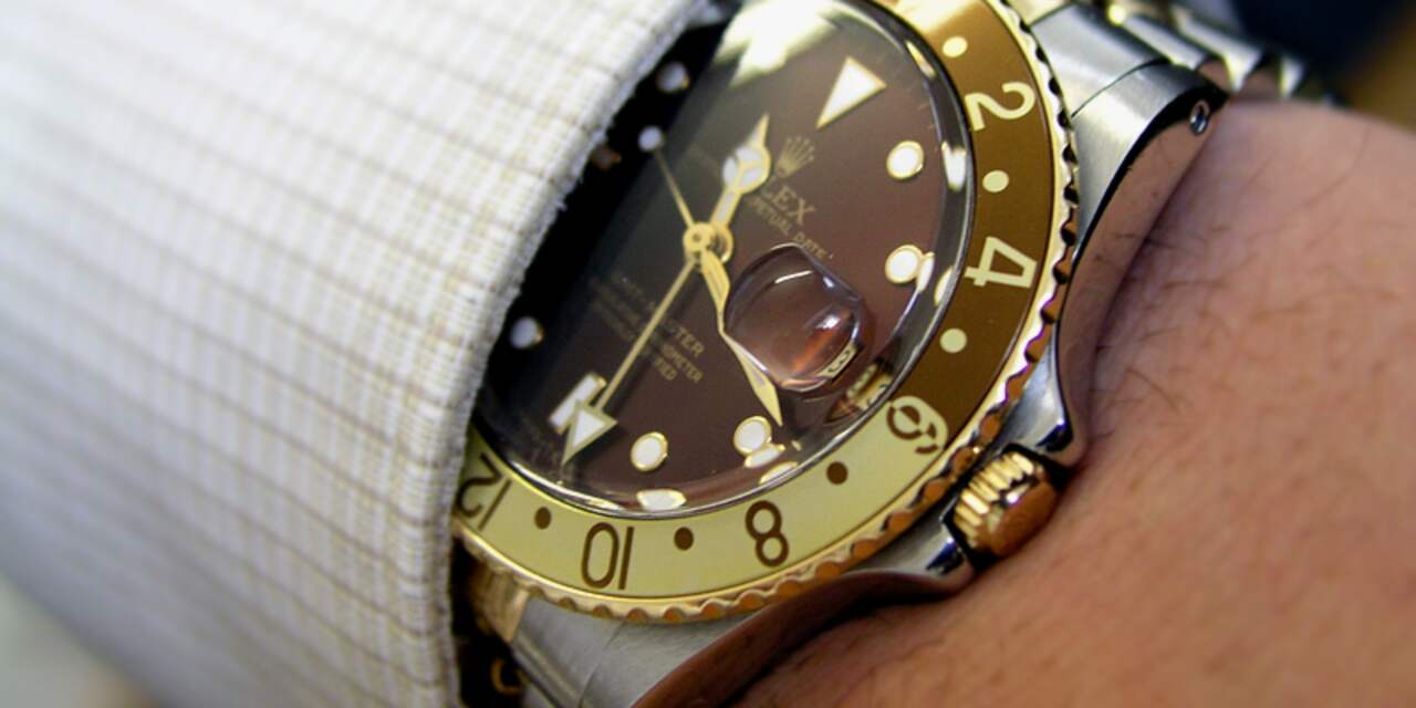 Zwitserse horlogemakers zien export in april in elkaar storten