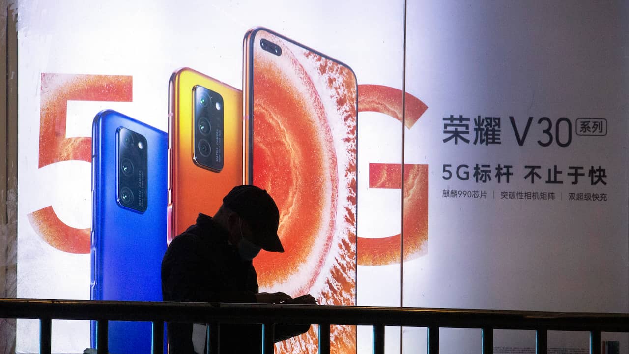 Huawei sells smartphone brand Honor under pressure from US sanctions |  NOW