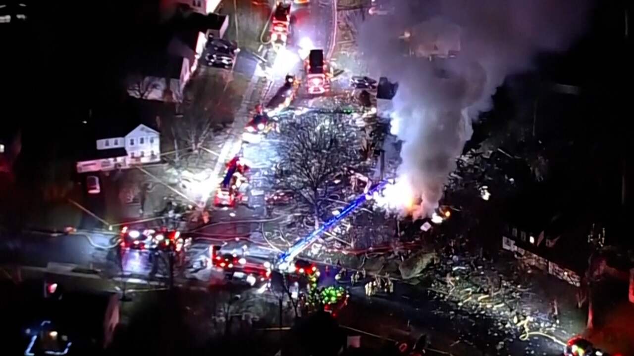 Beeld uit video: Amerikaans huis ligt in stukken op straat na heftige explosie