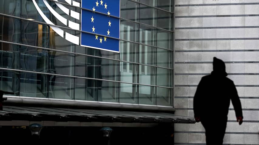 Verdachten in corruptiezaak rond Europees Parlement blijven langer vastzitten