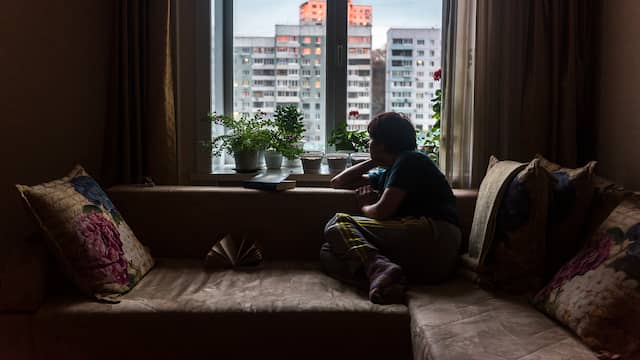 Afhankelijk van jouw situatie duurt het drie tot veertien dagen voor je uit isolatie mag.