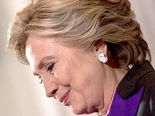 Clinton wijt verkiezingsnederlaag aan FBI-chef en Rusland