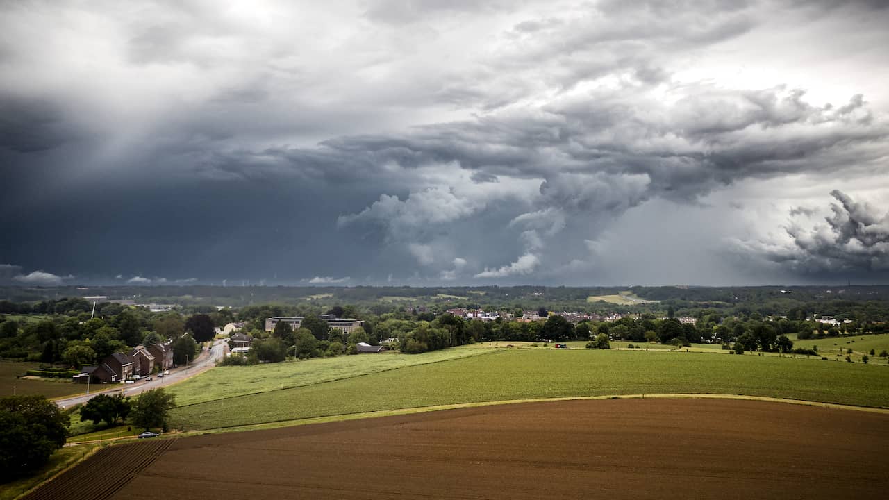 Monday afternoon code yellow in Limburg due to heavy thunderstorms |  NOW