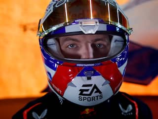 Verstappen toont nieuwe helm voor komend F1-seizoen