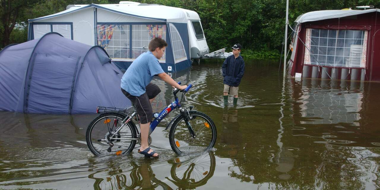 Veiligheidsregio Zeeland Overspoeld Door Meldingen Over Wateroverlast ...