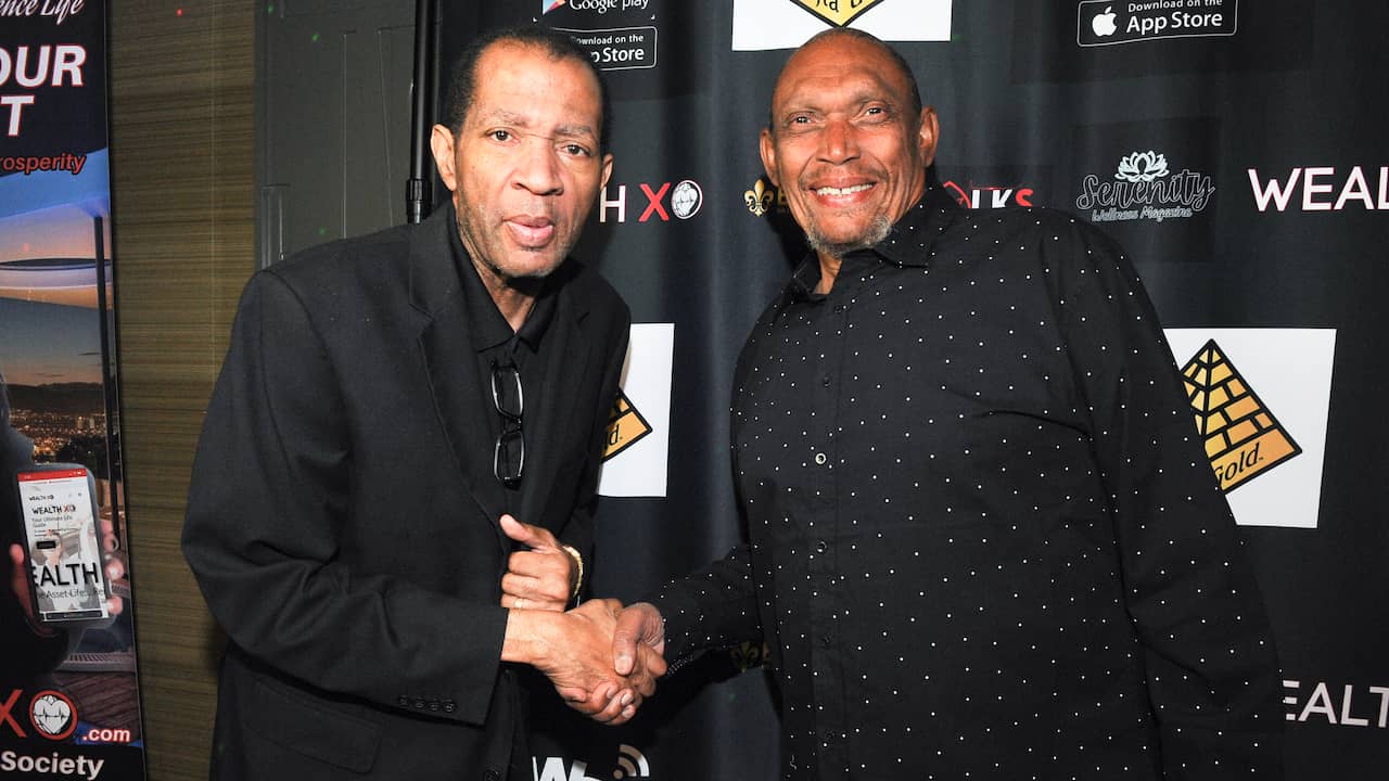 Earth, Wind & Firegitarist Sheldon Reynolds (63) overleden Muziek NU.nl