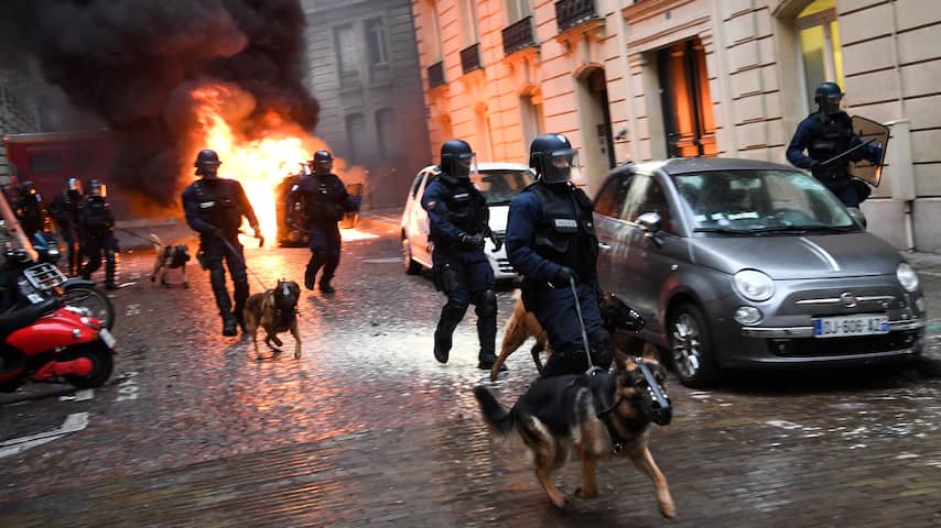 Zeker 55 gewonden bij protesten 'Gele Hesjes' in Frankrijk