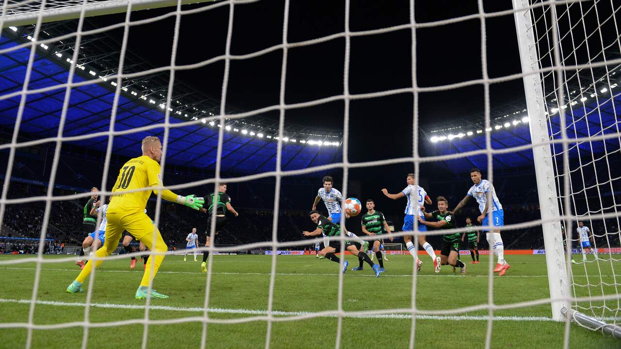 Calendrier Eredivisie 2023 Eredivisie Starts Next Year On August 5 And Ends With The World Cup Only At  The End Of May - Teller Report