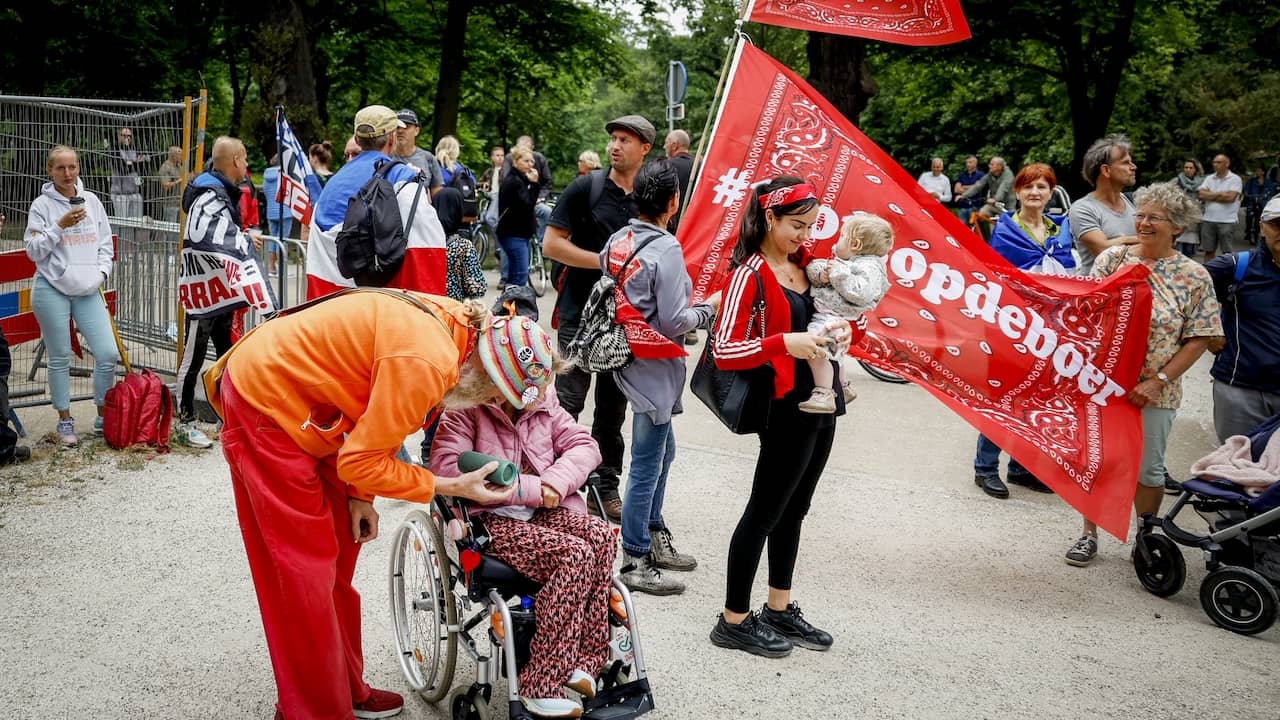 Farmer’s Protest in The Hague Falls Short of Expected Turnout and Tractor Presence