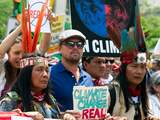 De acteur Leonardo DiCaprio was aanwezig bij de klimaatmars in Washington D.C..