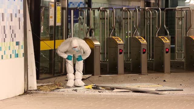 Plofkraak zorgt voor schade op station Amsterdam Zuid
