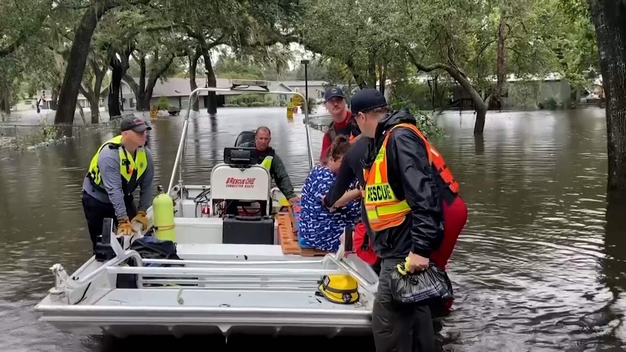 Beeld uit video: Amerikanen per boot gered uit overstroomd gebied na orkaan Ian