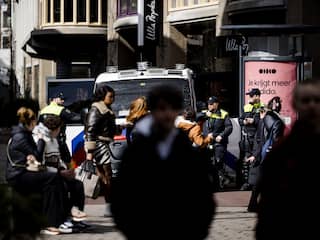 Pegida-leider ziet toch af van verbranden koran in Arnhem, veel politie aanwezig
